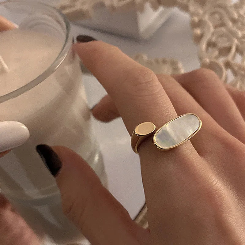 Fashion Cute Shell Irregular Rings for Women Girls Elegant Temperamental Gold Color Zircon Open Adjustable Ring Jewelry 2024