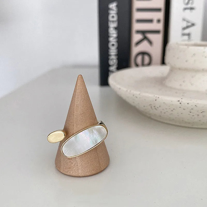 Fashion Cute Shell Irregular Rings for Women Girls Elegant Temperamental Gold Color Zircon Open Adjustable Ring Jewelry 2024
